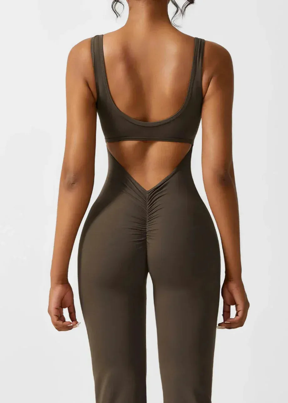 CARLA | CONJUNTO DEPORTIVO CON ESPALDA DESCUBIERTA